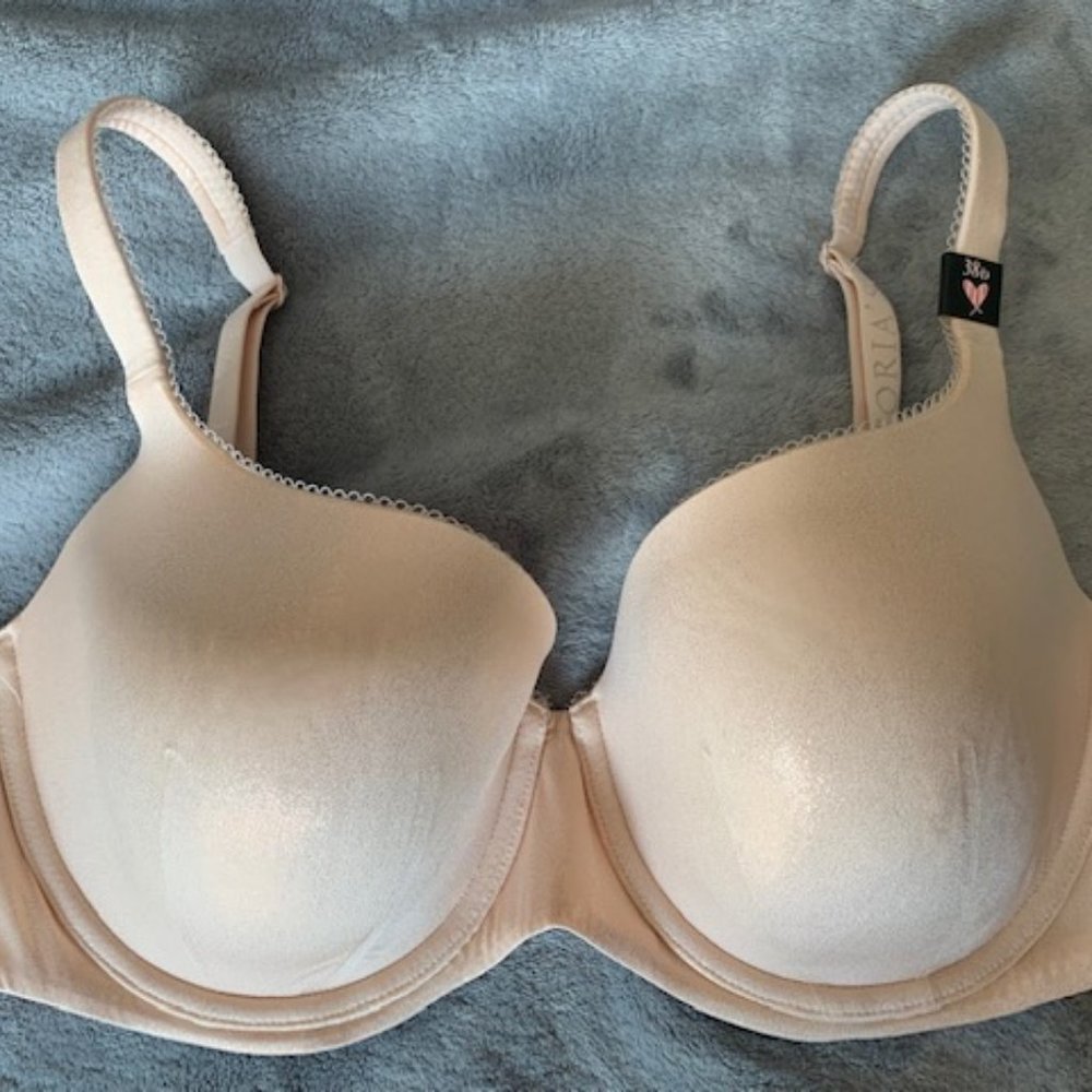 Victoria’s Secret Body By Victoria Lined Bra 38D